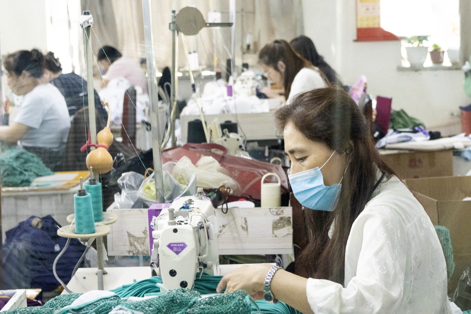 A partner sewing floor